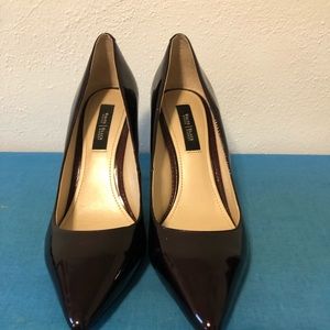 White House Black Market ‘Olivia’ pumps